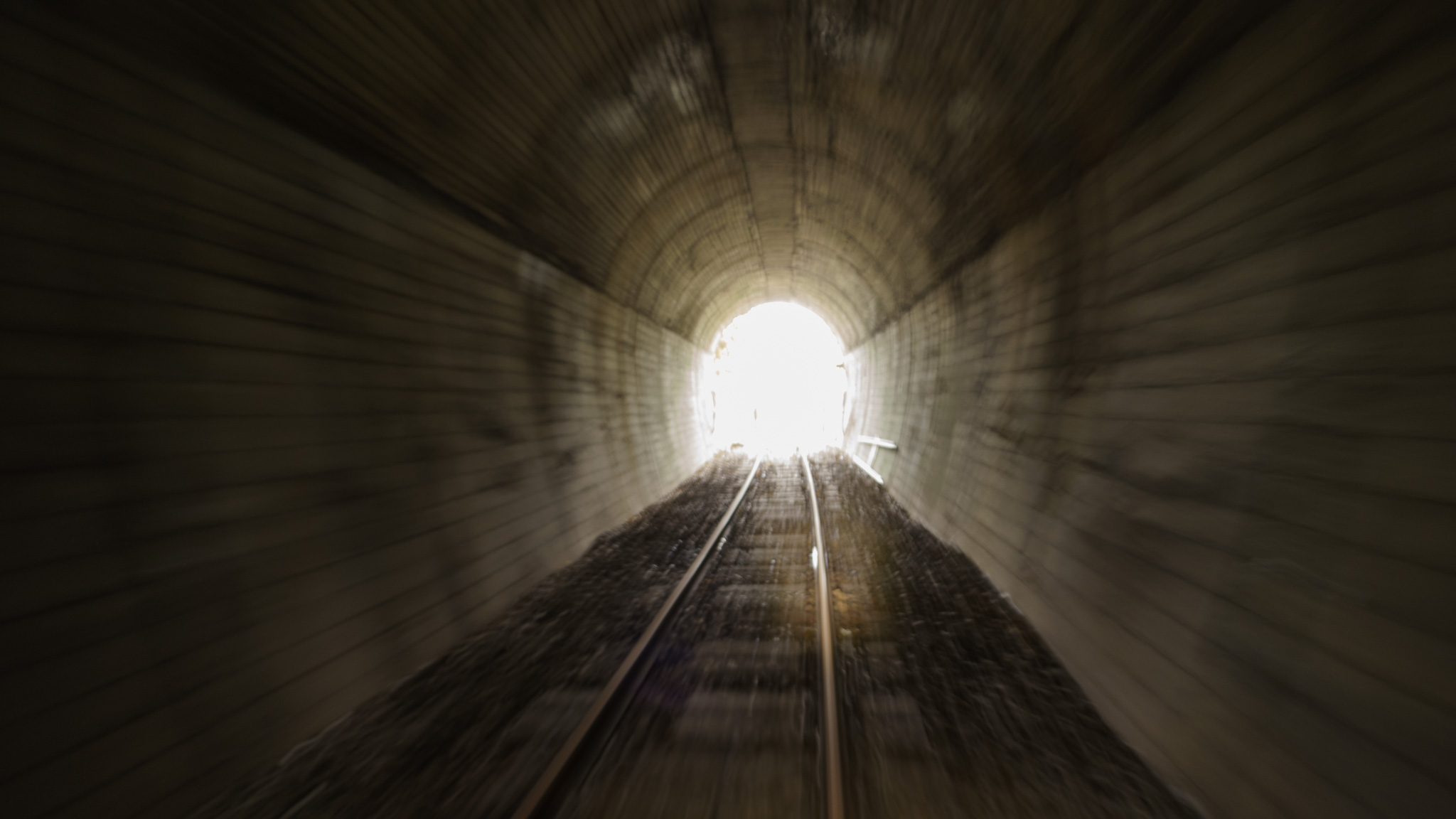 旧三江線、尾関山トンネルの出口